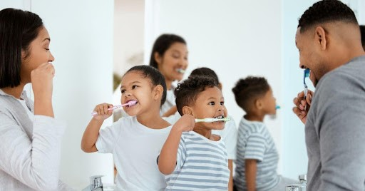 Kids brushing teeth